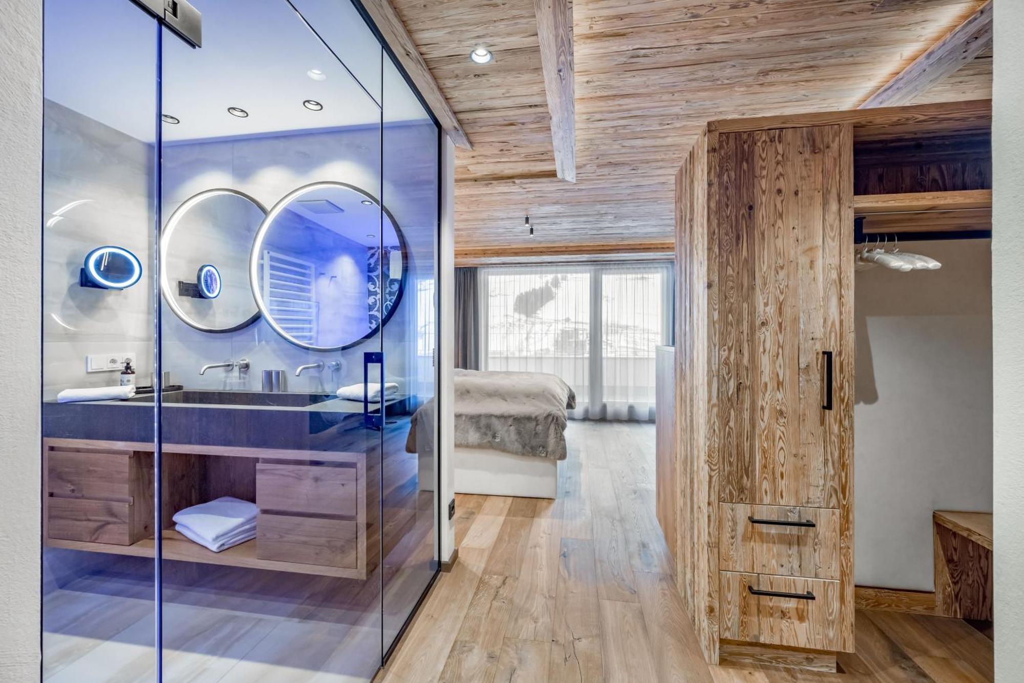 Sport- Und Genusshotel Silvretta อิสชเกิล ภายนอก รูปภาพ
