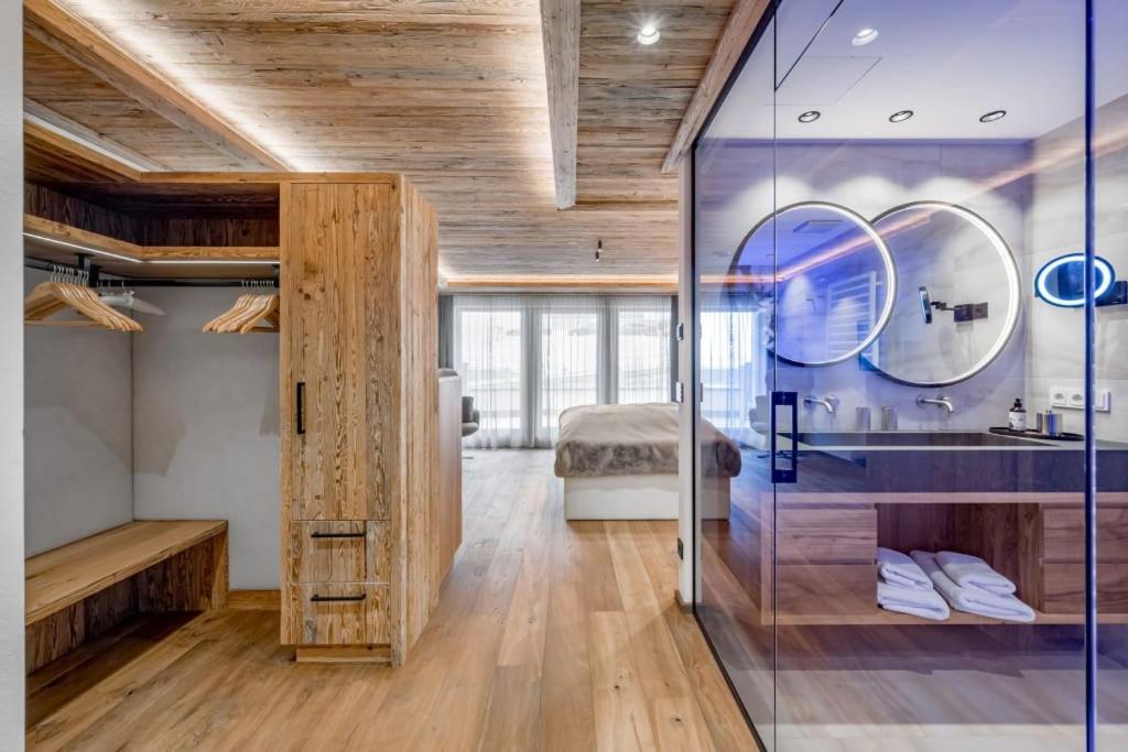 Sport- Und Genusshotel Silvretta อิสชเกิล ภายนอก รูปภาพ