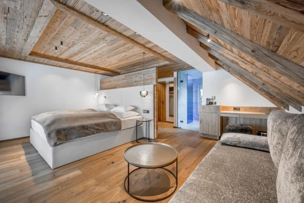 Sport- Und Genusshotel Silvretta อิสชเกิล ภายนอก รูปภาพ