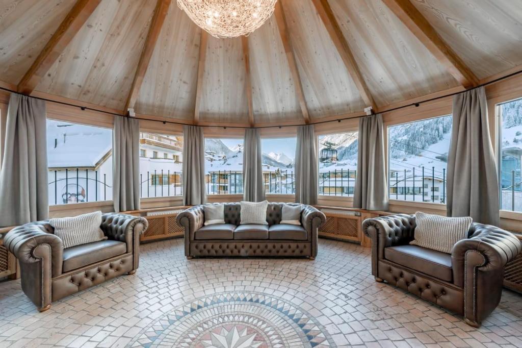 Sport- Und Genusshotel Silvretta อิสชเกิล ภายนอก รูปภาพ