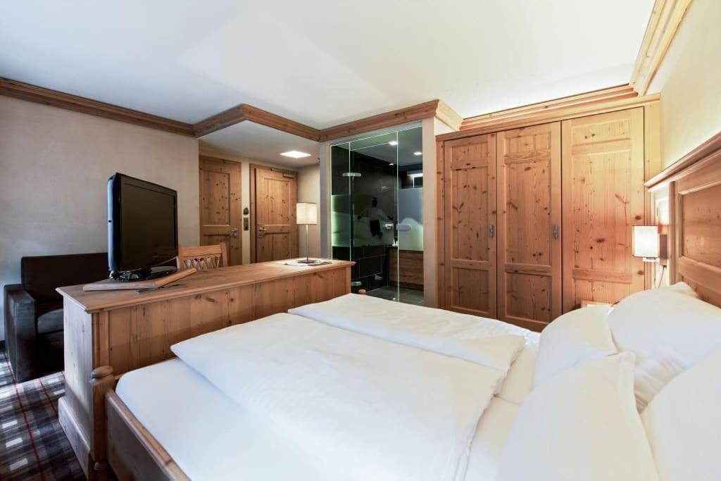 Sport- Und Genusshotel Silvretta อิสชเกิล ภายนอก รูปภาพ
